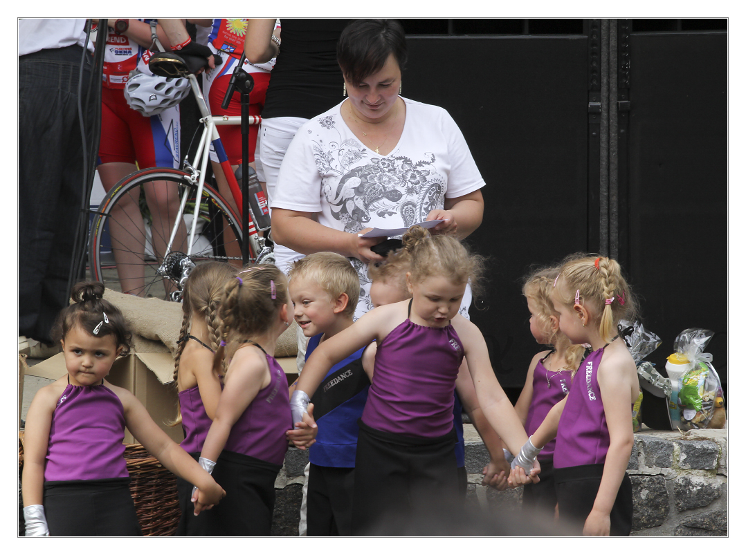 děti na kolech červen 2011 398